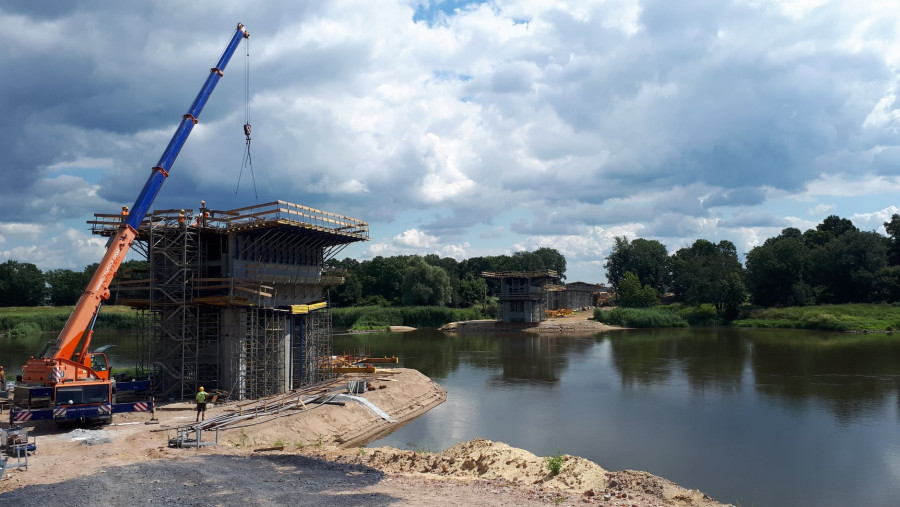 Most przez rzekę Odrę i budowa DW282