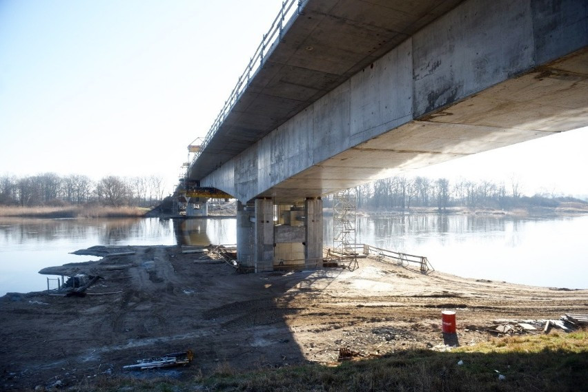 budowa mostu przez rzeke odre w ciagu dw282